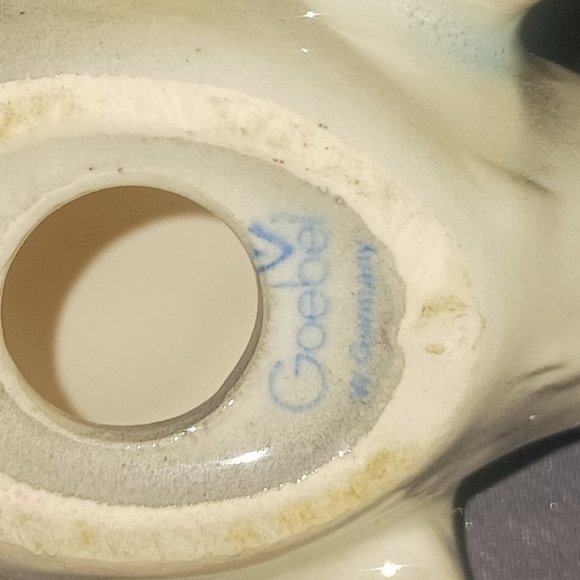 Vintage Goebel 70's Porcelain Bird - Picture 5 of 6